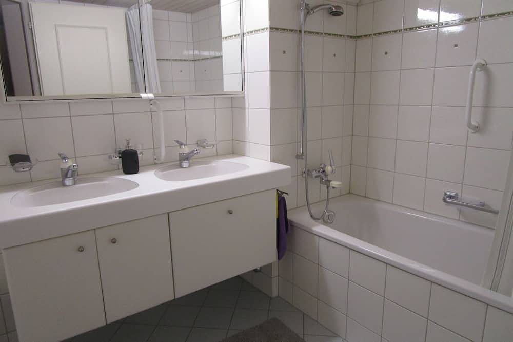 Ganze Wohnung, Ferienwohnung am Landsgemeindeplatz in Appenzell, Zürich Voralpen
