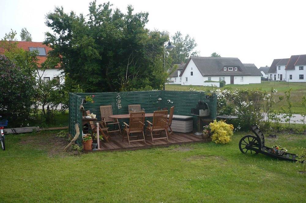 Entire apartment, Apartment 1 - Holiday home Zeeck in Neuendorf Hiddensee Island, Hiddensee