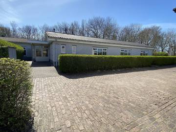 Ferienhaus für 34 Personen, mit Balkon/Terrasse und Terrasse in Ellemeet