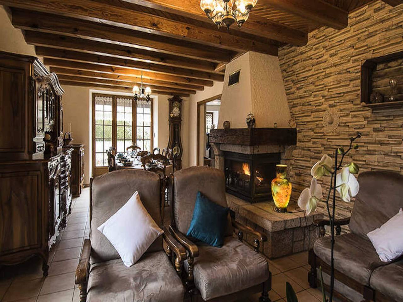 Apartamento entero, Casa rural de Francia 10 personas in Peyre-en-Aubrac, Región de Mende