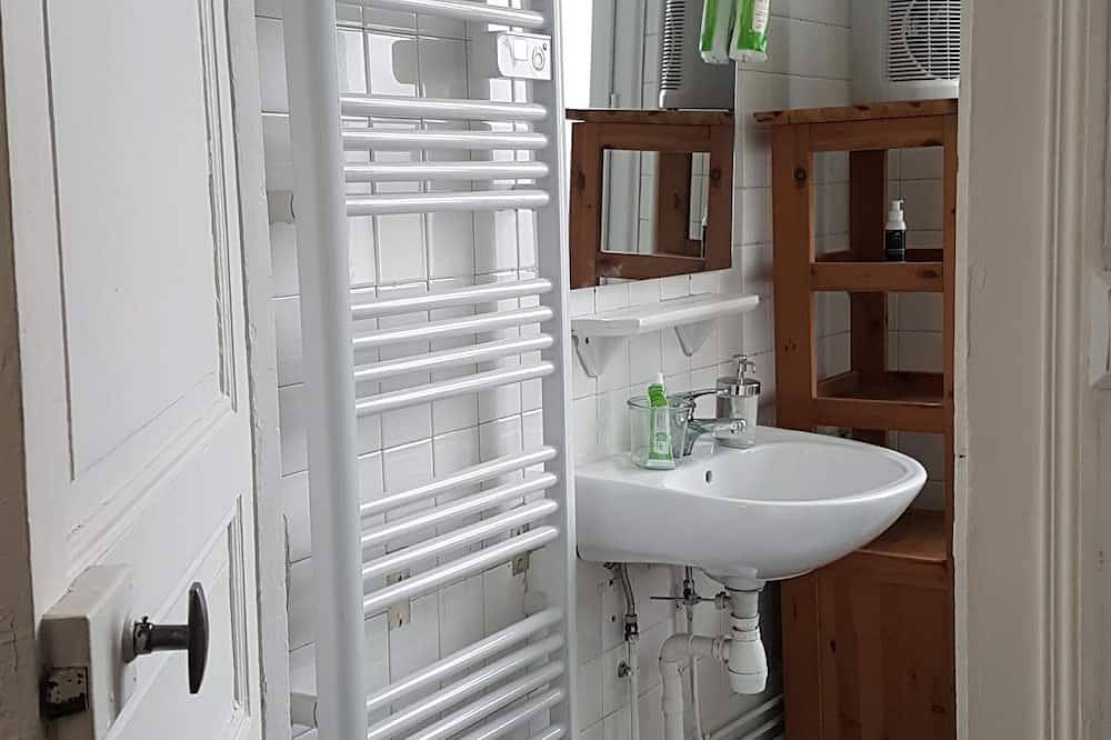 Apartamento entero, F1 hyper center at the foot of the cathedral in Beauvais, Río Oise
