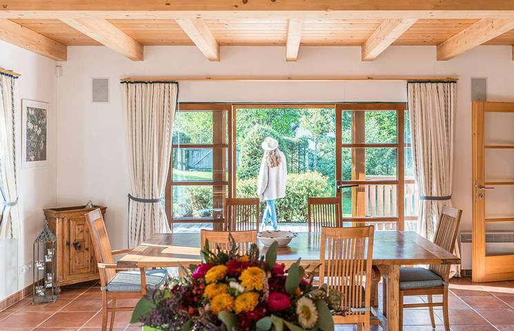 Vakantiehuis voor 8 personen, with Terras and Tuin as well as Sauna in Bad Aussee