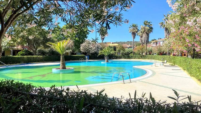 Gîte pour 4 personnes, avec piscine à Porto Ottiolu - 2