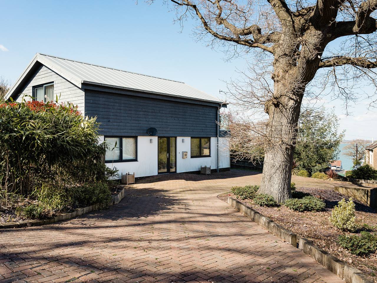 Solent Lawns in Gurnard, Wyspa Wight