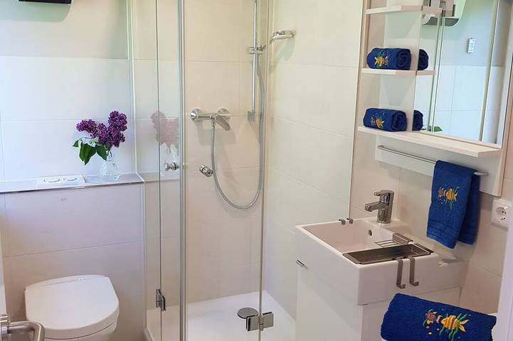 Bungalow für 4 Personen, mit Terrasse und Garten in Zingst - 4