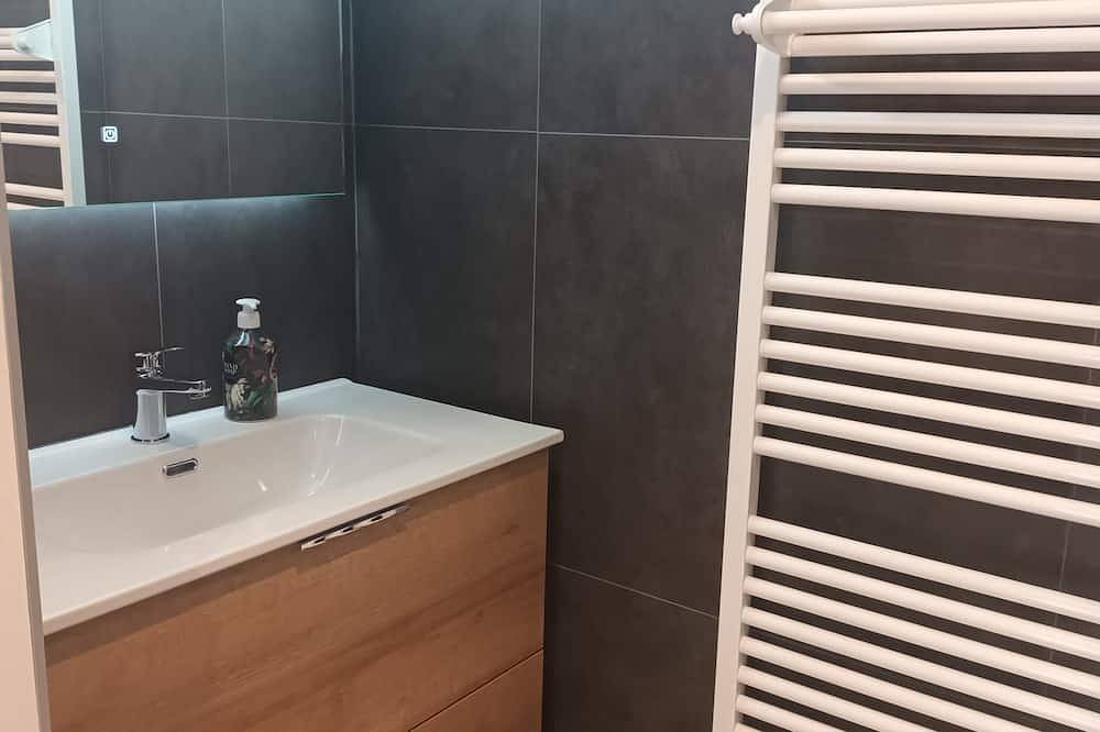 Gites Gambetta magnificent Studio Cozy in Ploumagoar, Guingamp Region