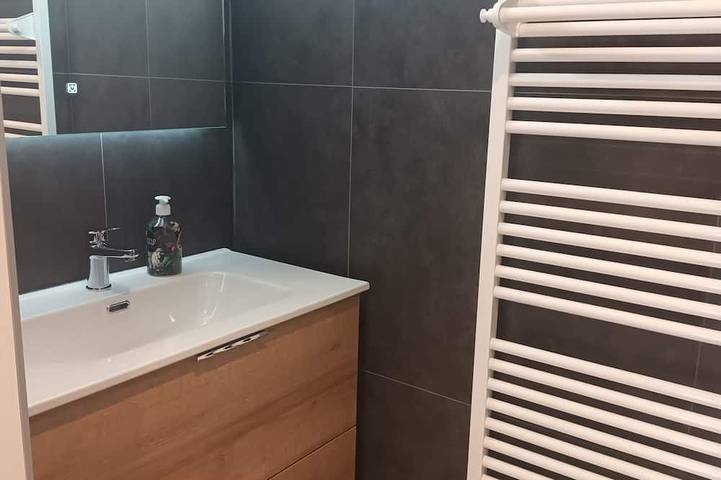 Location de vacances pour 4 personnes, avec terrasse et jardin, animaux acceptés à Ploumagoar - 3