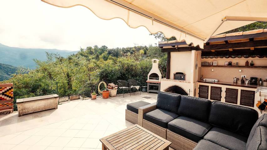 Prenota il tuo soggiorno a Villa Bella Vista, Liguria in Apricale, Alpi Liguri