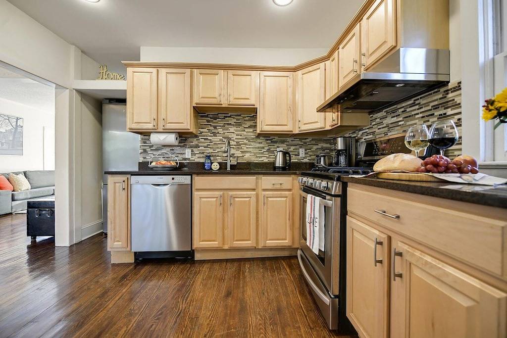 Ganze Wohnung, Princeton Condo in der obersten Etage mit eigenem Balkon in Princeton Township, Mercer County