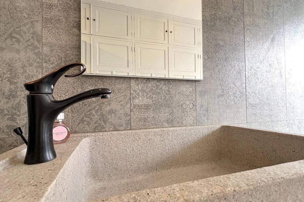 Villa met houtkachel en hottub in de Ardennen in Ronse, Oost-Vlaanderen