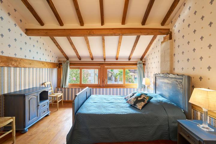 Location de vacances pour 4 personnes, avec jardin à Saint-Sulpice-de-Roumagnac