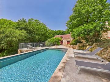 Gîte pour 7 personnes, avec jardin et terrasse à Salignac-Eyvigues