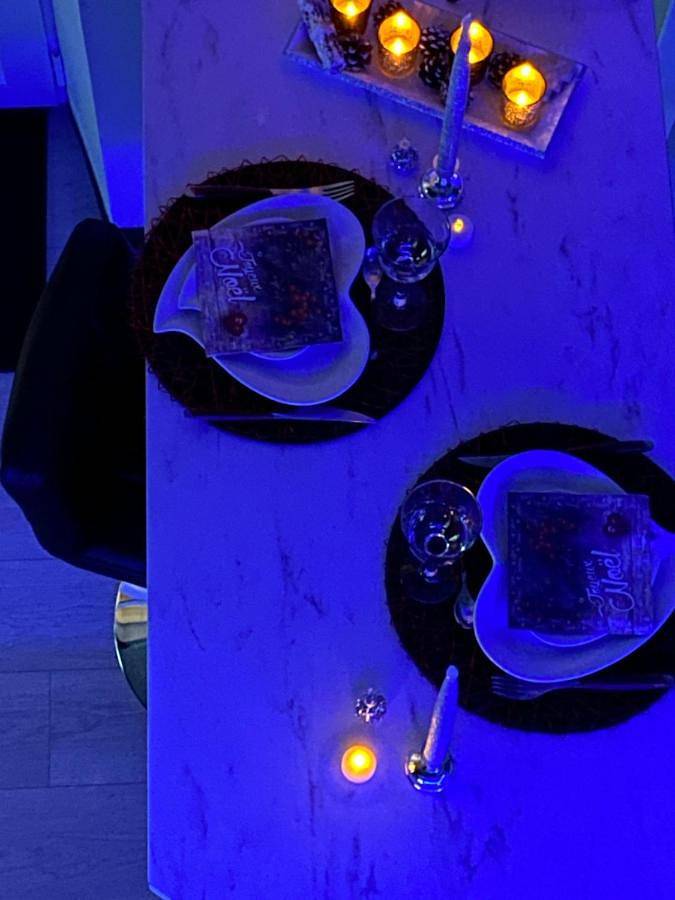 Gîte pour 2 personnes, avec jacuzzi et terrasse à Neuville-sur-Sarthe