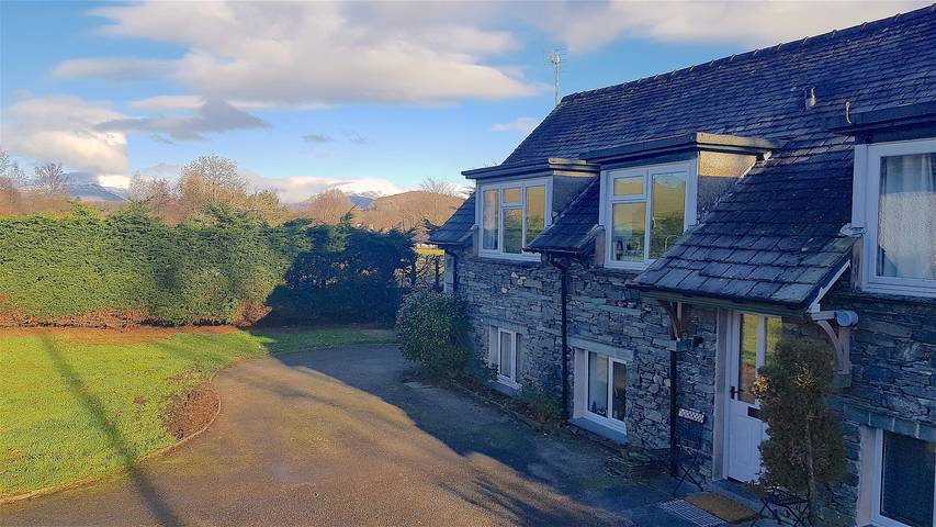 Cottage for 6 people, with terrace and garden, with pets in Hawkshead