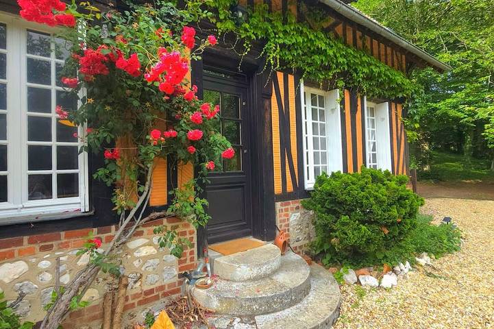 Location de vacances pour 9 personnes, avec Terrasse et Jardin dans Saint-Wandrille-Rançon