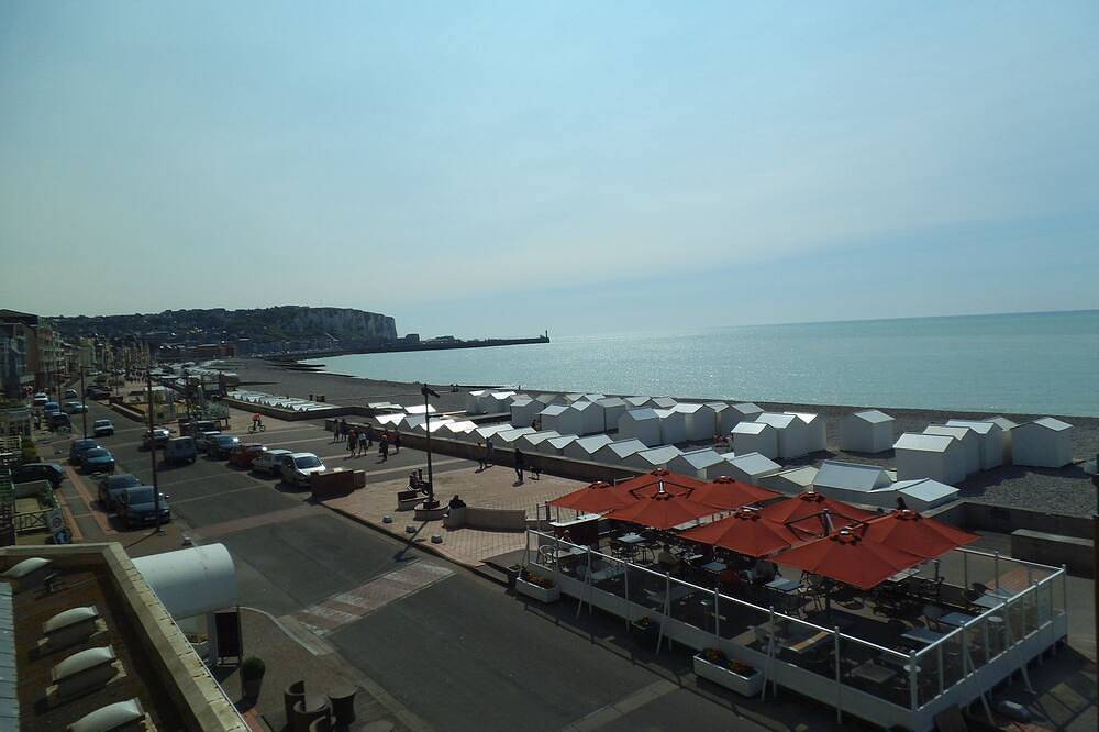 Apartamento entero, Appartement Le Large Face Mer et Plage Avec Balcon in Mers-les-Bains, Región de Abbeville