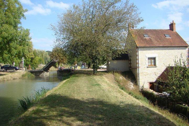 Gîte pour 5 personnes, avec terrasse et jardin, animaux acceptés dans Centre-Val de Loire