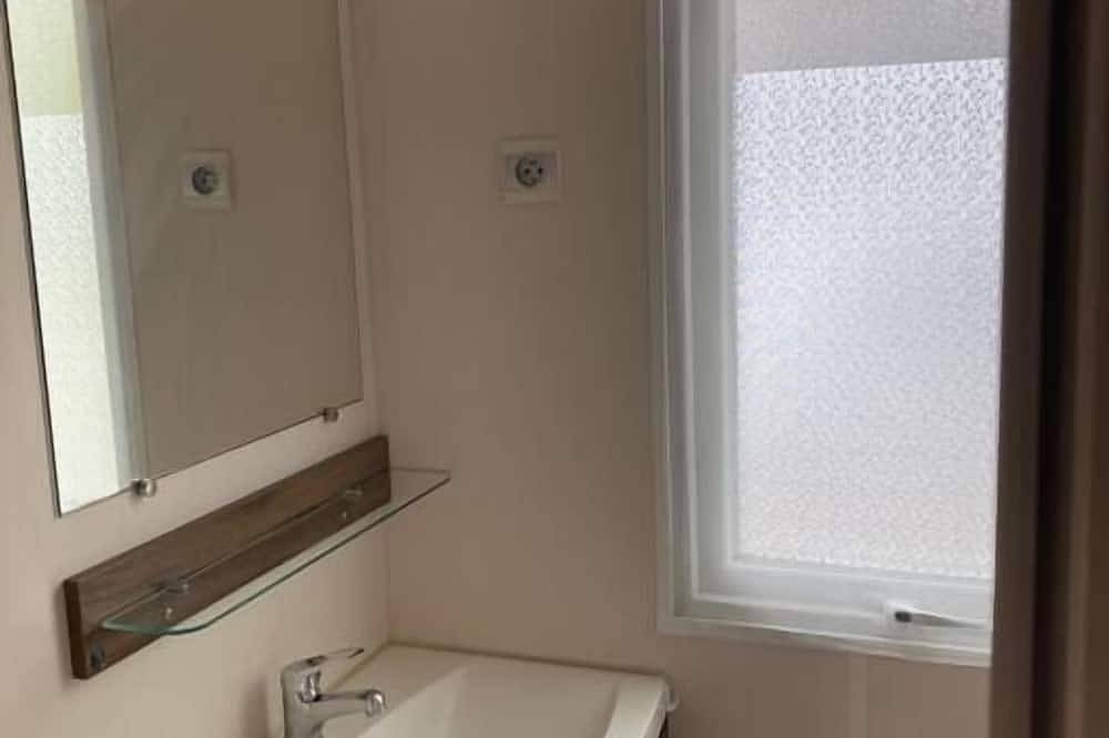 27 M.Home 4 people quiet nature family - air conditioning in Bédarieux, Béziers region