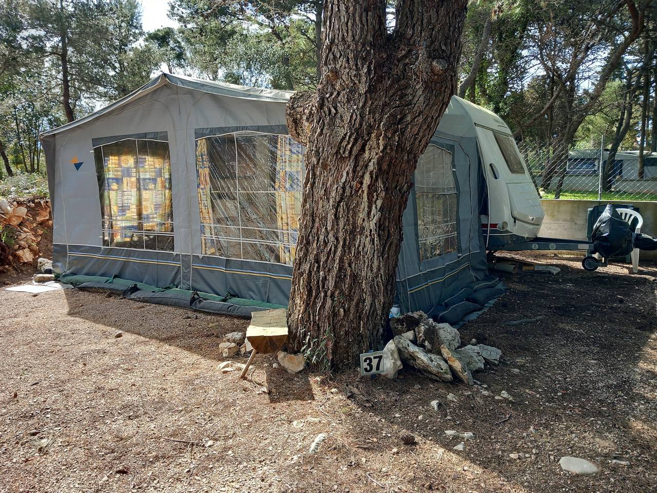 Caravane près de la mer 6 in Ugljan, Île d'Ugljan