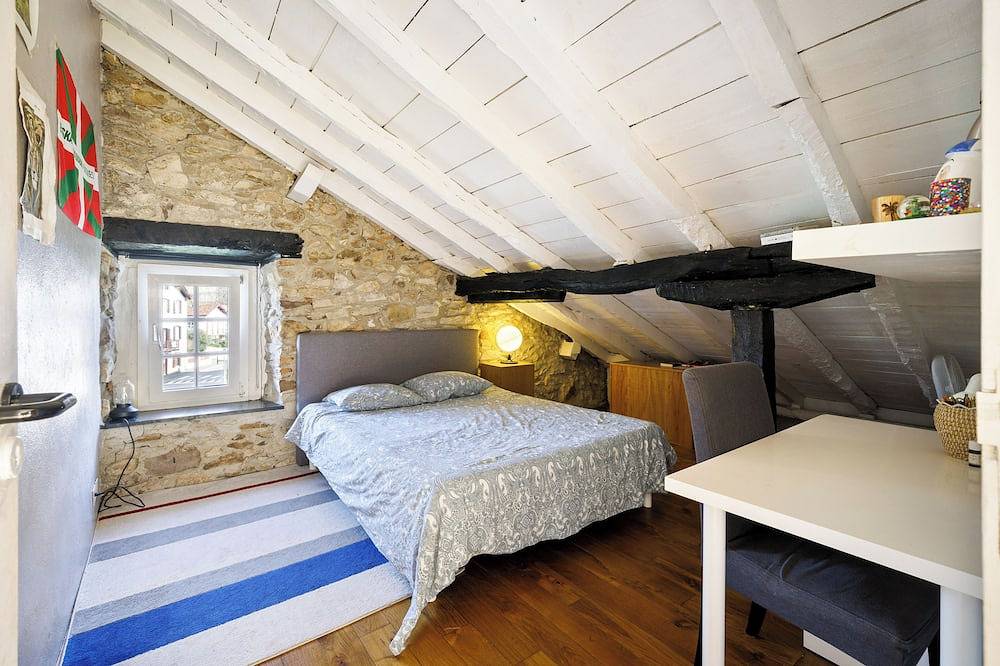 Big traditional basque villa with  enclosed garden in Ascain, Bayonne region