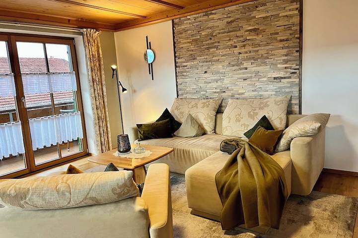 Ferienwohnung für 2 Personen, mit Garten und Balkon am Hopfensee