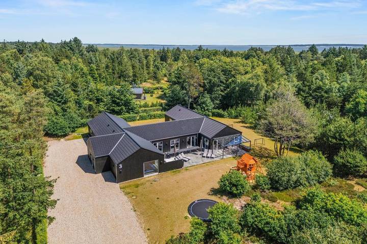 Chalet para 24 personas, con jacuzzi y jardín además de piscina y sauna - 1