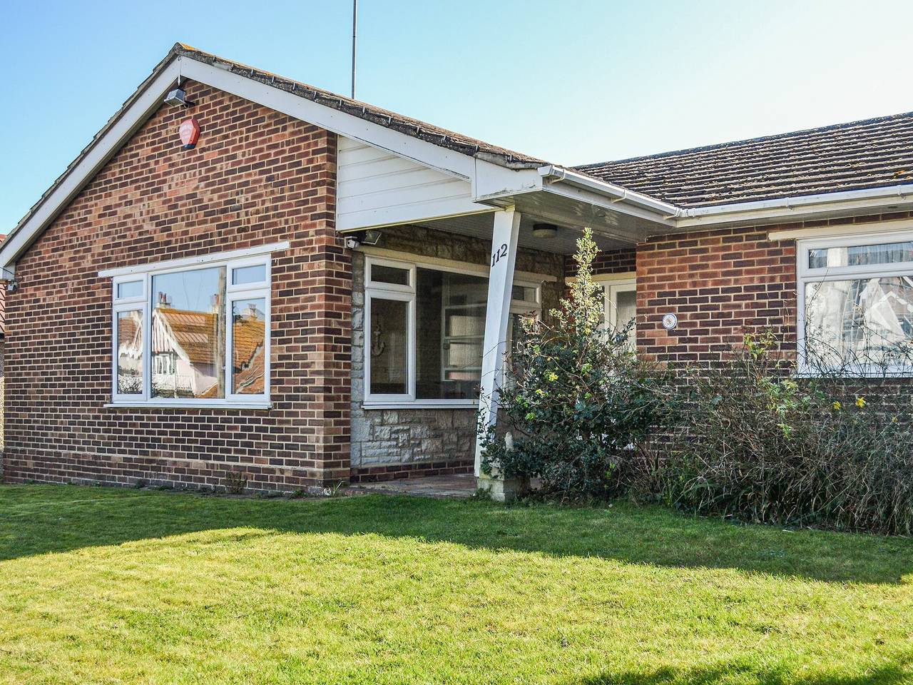 Botany Bay Bungalow in Botany Bay, Kent