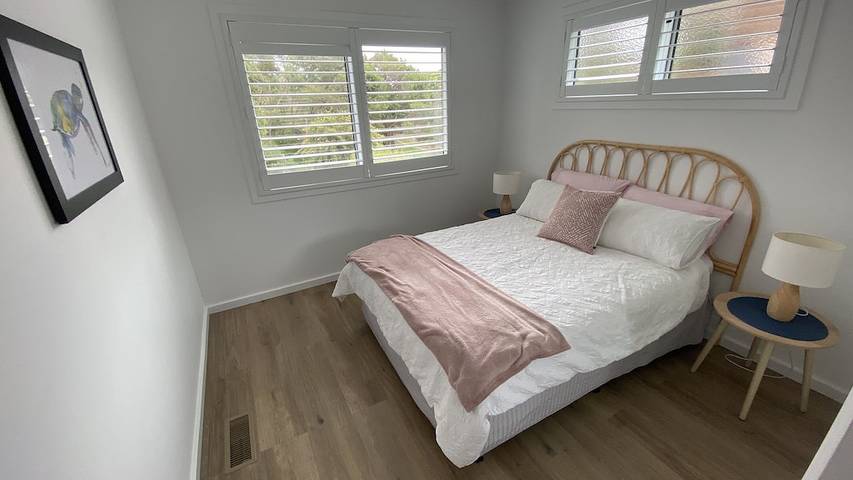 Holiday home for 8 people, with terrace and garden in Melbourne