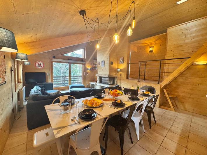 Casa rural para 13 personas, con terraza - 1