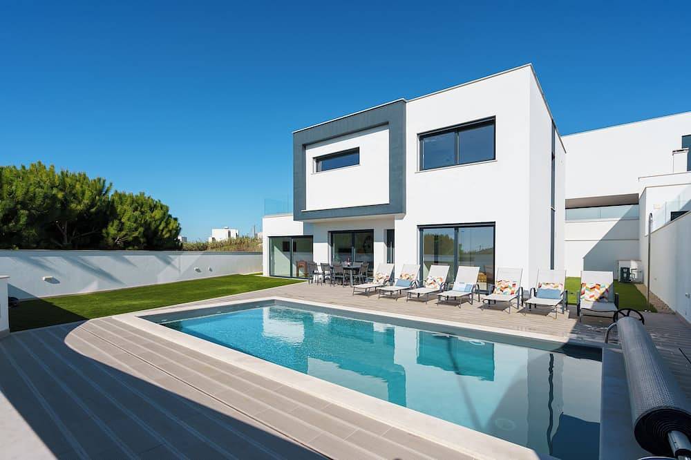 Casa vacanza a Oeste a partire da 409€ a notte