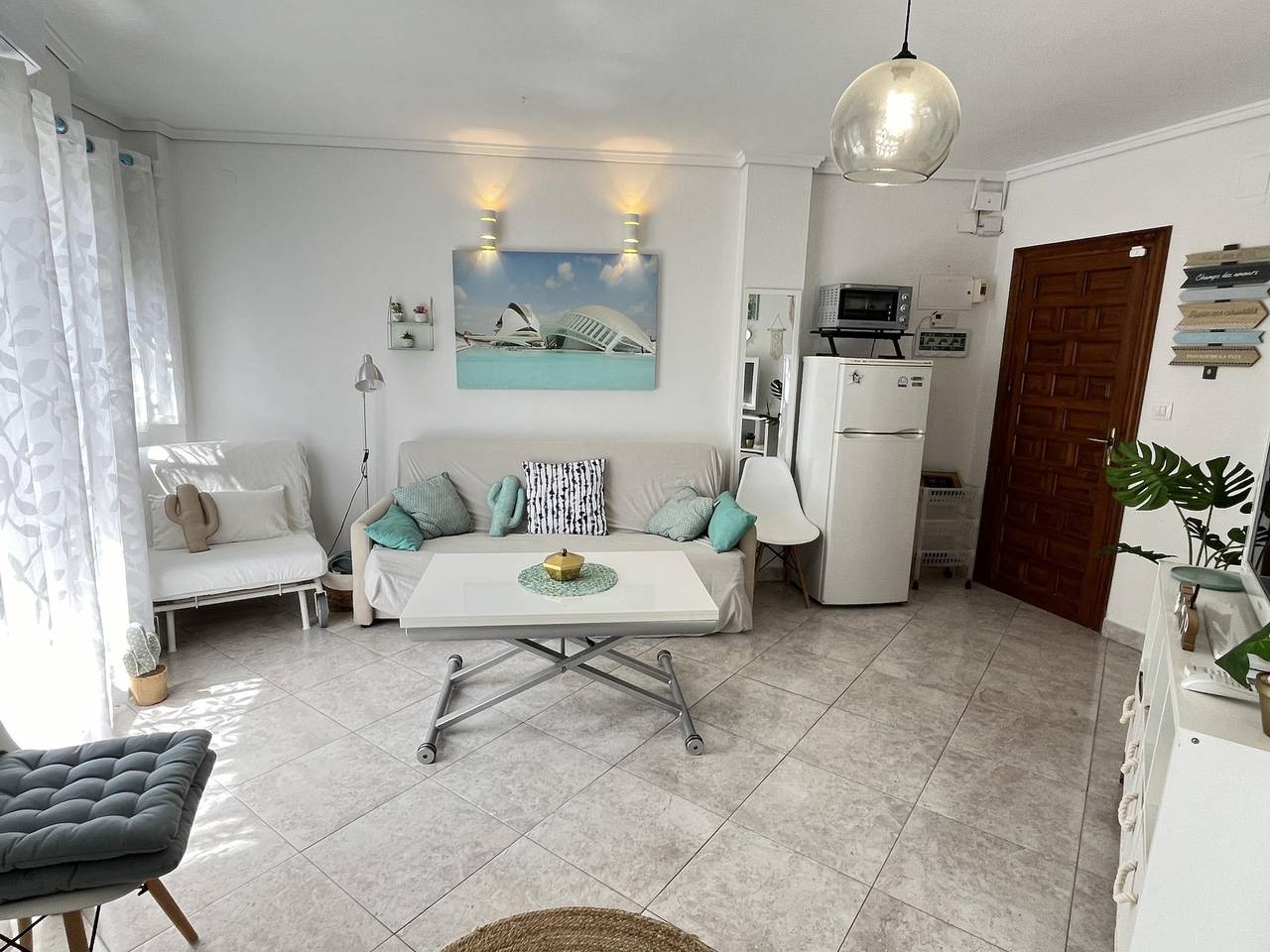 Entire holiday apartment, Flat El Retiro 4 people with swimming pool. in Las Marinas, Dénia