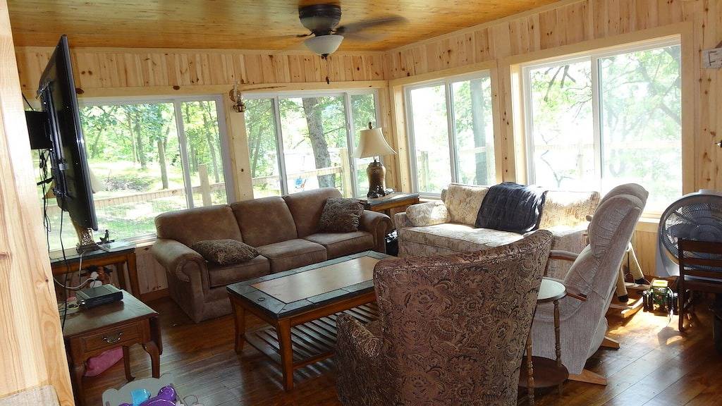 Neu umgebaute Familienfreundliche Hütte. Schöne und Spaß im All Seasons! in Becker County