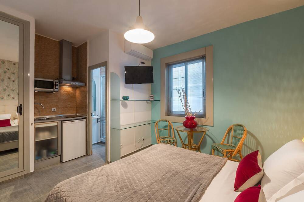 Entire apartment, Santa Ana Boutique Vi apartment in Madrid in Centro (Madrid), Madrid
