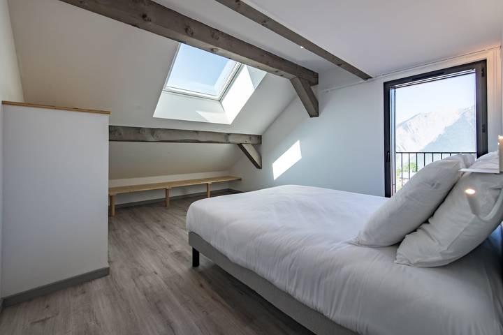 Gîte pour 13 personnes, avec balcon dans Office De Tourisme Des Albiez - 4