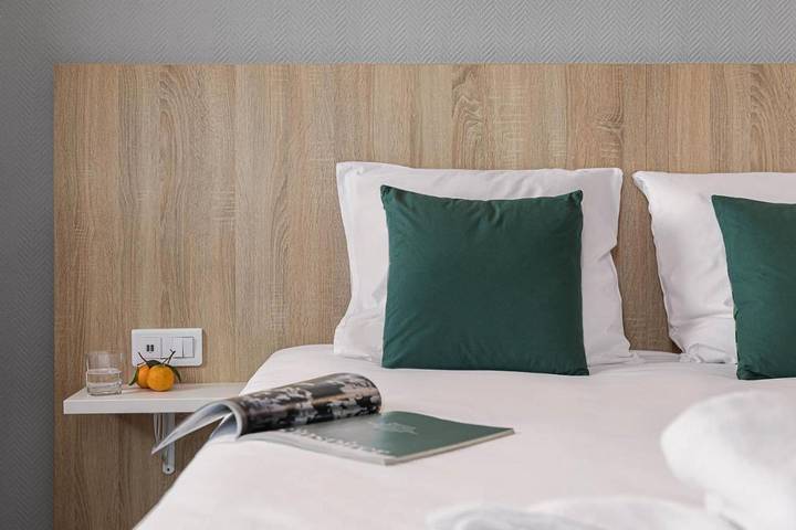Hôtel pour 3 personnes, avec Terrasse et Jardin à Blavozy