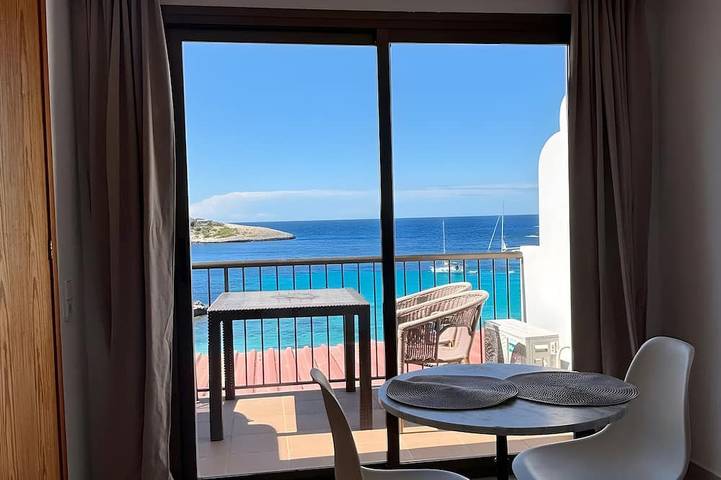 Apartamento para 2 personas, con piscina en Portinatx
