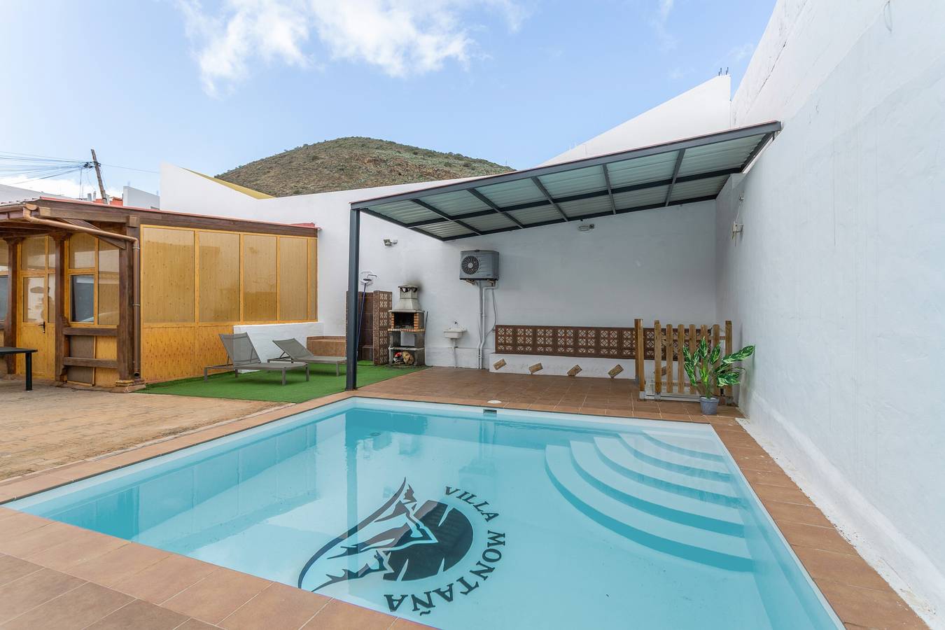 Vacation Villa 'Montaña' with Wi-Fi and Air Conditioning in East Gran Canaria