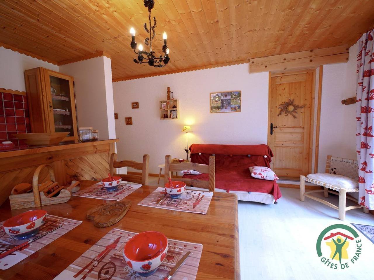 Gîte de La Font d'Aval in Risoul, Parque Nacional de los Ecrins