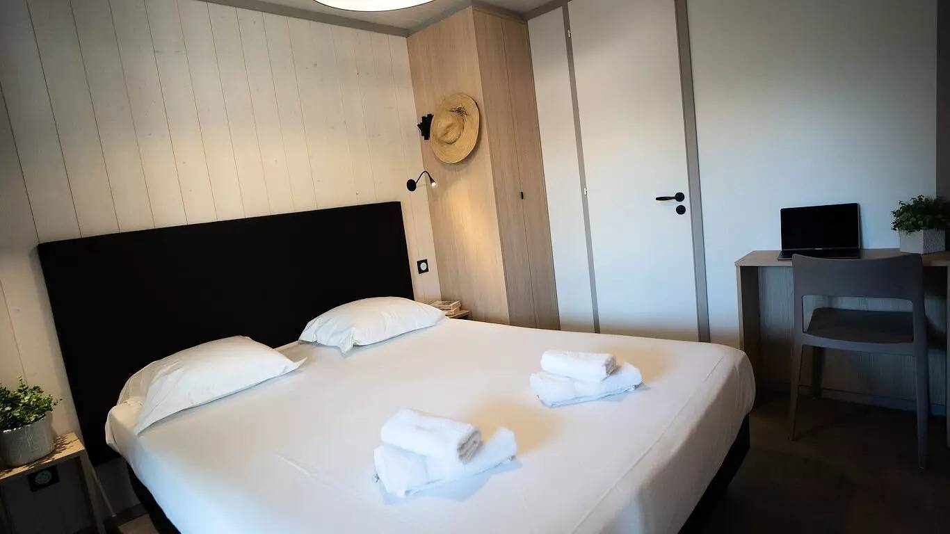 Appartement entier, Chalet Scopa 2 Chambres 5 Personnes - Grande terrasse in Belvédère-Campomoro, Arrondissement de Sartène