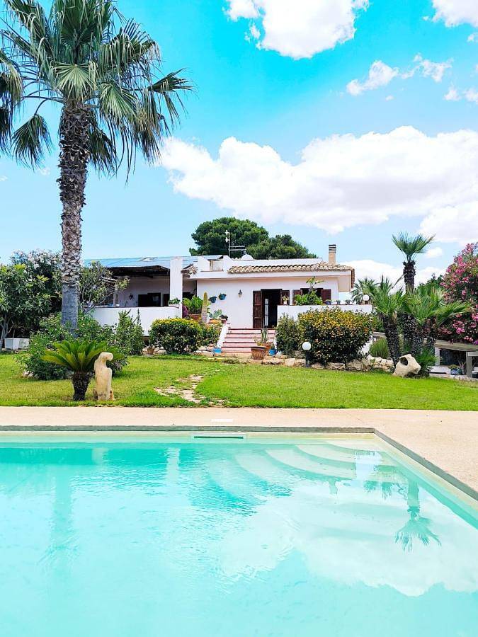 Villa für 7 Personen, mit Garten und Pool, mit Haustier in Ragusa