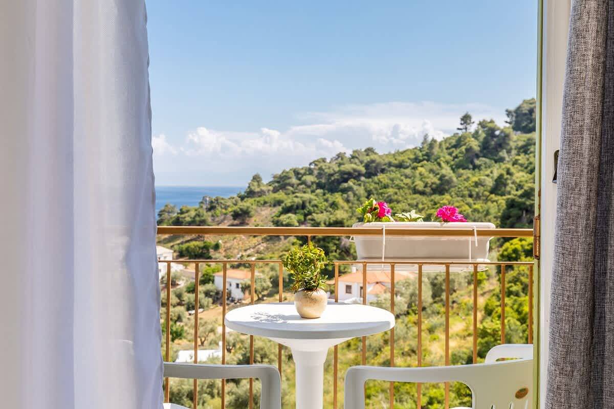 Skopelos Seaview Suite - Demeter Summer Nest in Stafilos, Islas Espóradas