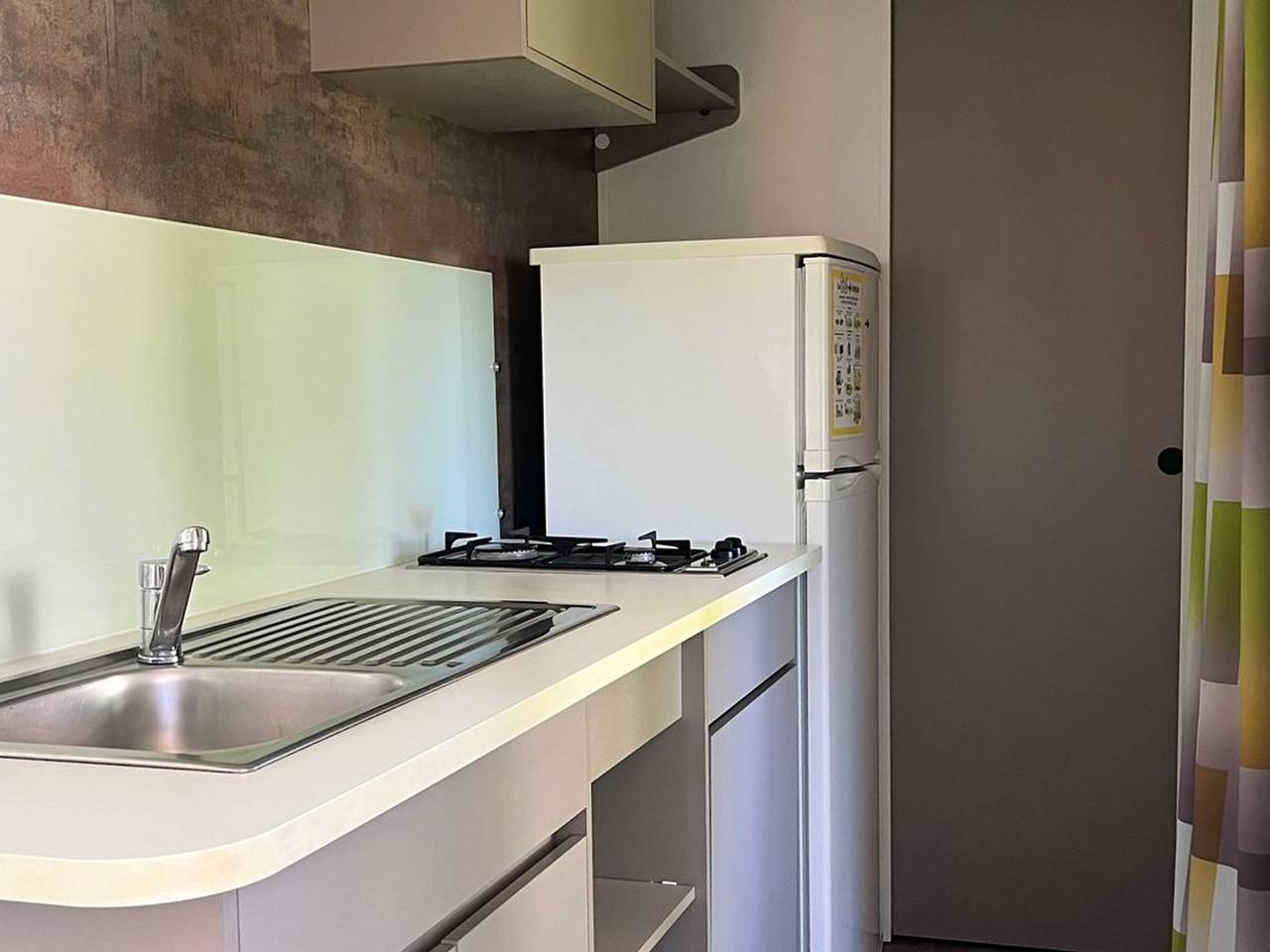 Mobile-home 4 pers avec terrasse in Angicourt, Oise