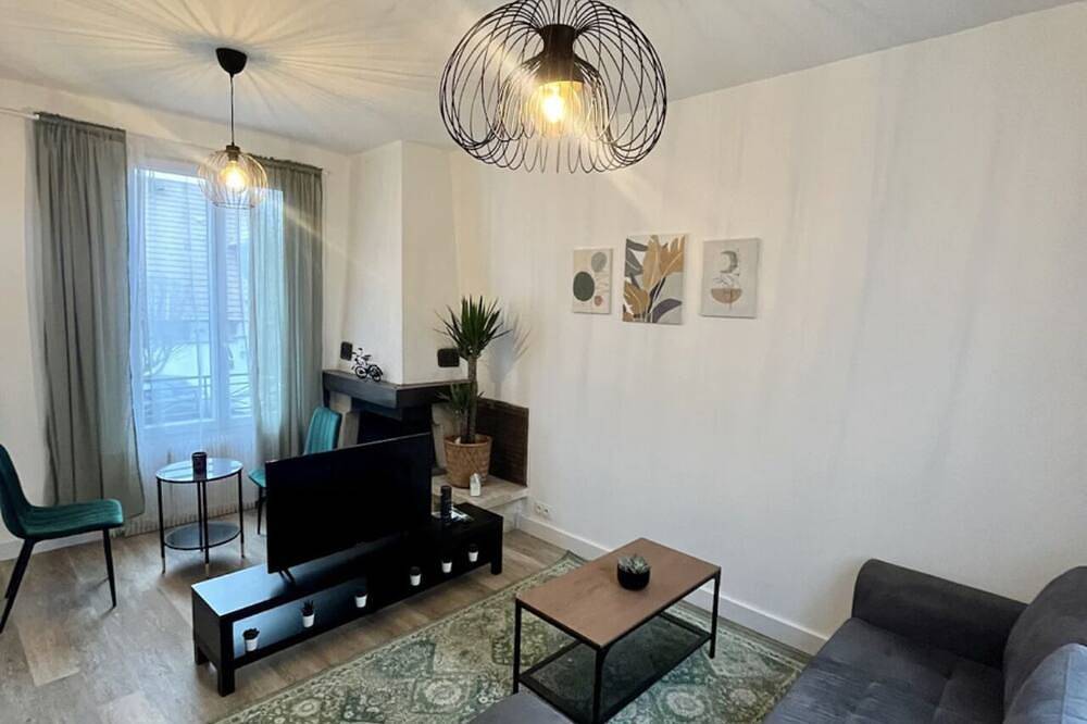 Super Appartement Chaleureux à 30 min de Paris in Gagny, Seine-Saint-Denis