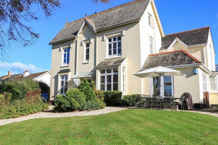 Holiday rental for 10 people, with garden, with pets in Kingsbridge