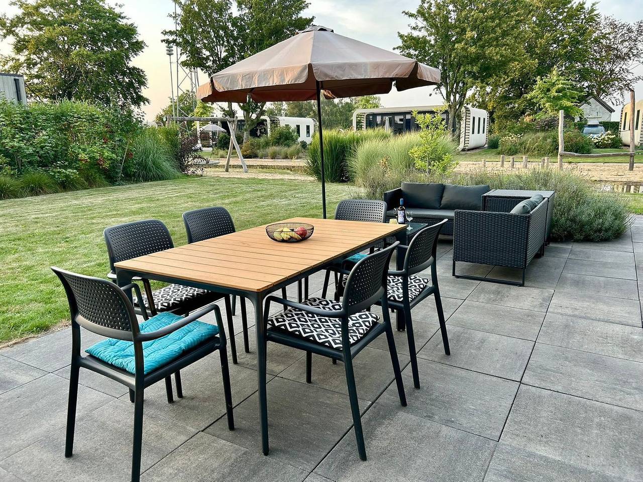 Luxuriöses Chalet Sand & Seele: Ihr Traumurlaub an der Ijssel! in IJssel