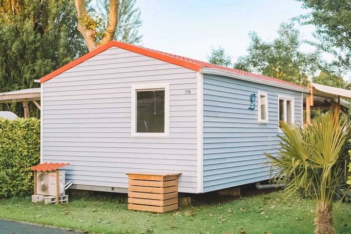 Mobil home pour 6 personnes, avec bassin pour enfant à Surgères - 3