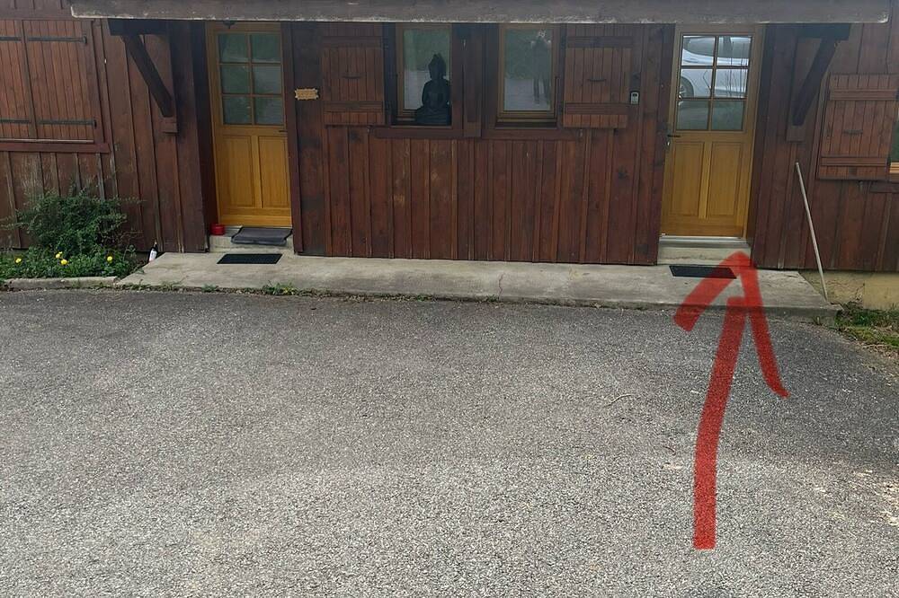 Entire apartment, Joli t 3 à la Montagne in Marignier, Bonneville region