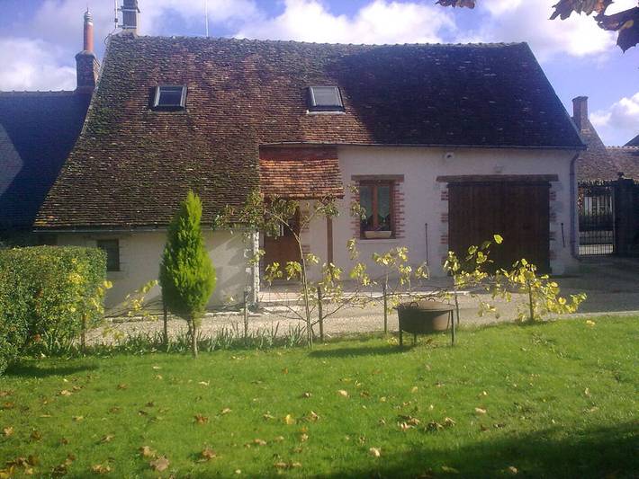 Gîte pour 4 personnes, avec terrasse et jardin