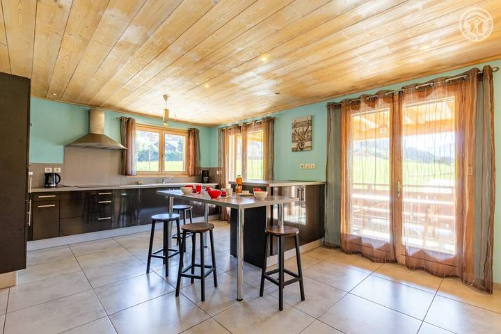 Gîte pour 12 personnes, avec terrasse à Albiez-Montrond - 3