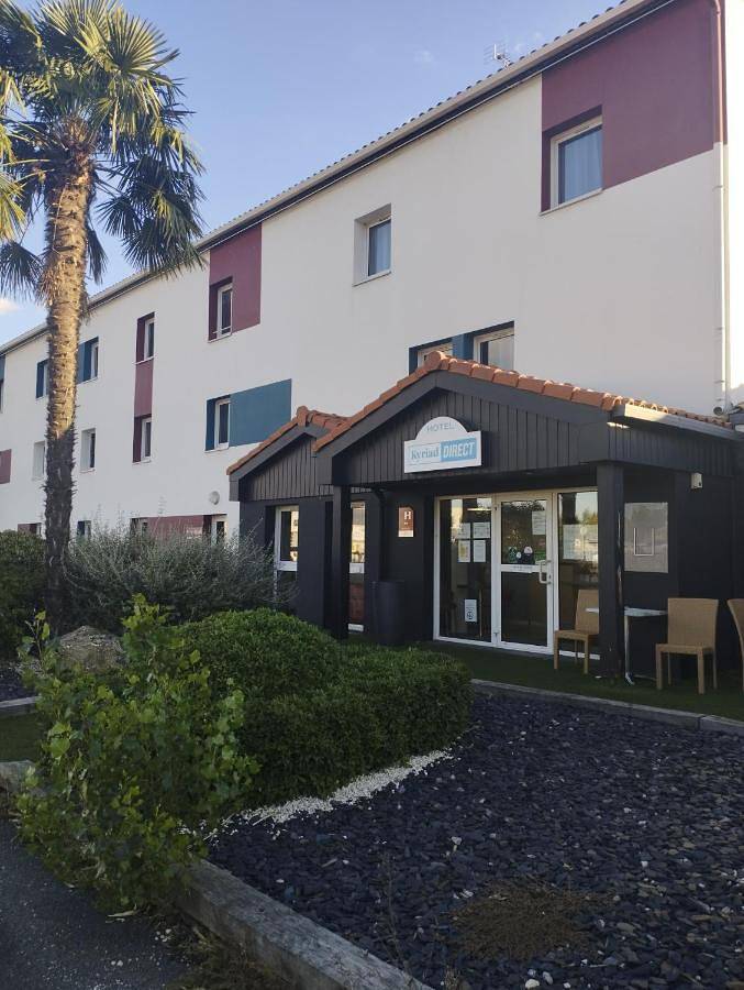Hôtel pour 3 personnes, avec terrasse et piscine, animaux acceptés à Castelculier